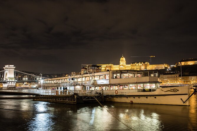 10PM Budapest Danube Cruise with Live Music & Food or Drinks - Dinner, drinks, and the importance of the ticket option