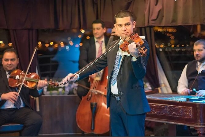 4 Course Dinner Cruise with Operetta, Folk Show and Welcome Drink - Seating, dress, and the practical details