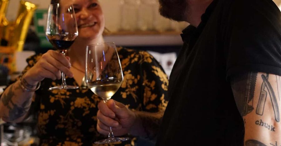 8-Tier Hungarian Wine Tasting in a Cozy Downtown Wine Bar - Who should book this Hungarian wine tasting?
