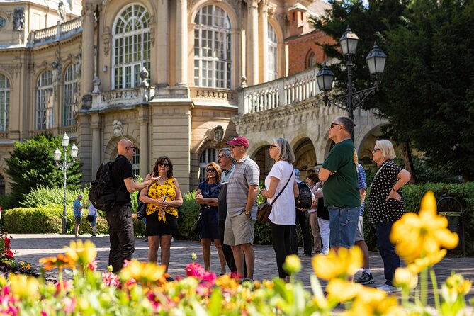 All About Budapest: Full Day Walking Tour with Lunch & Metro Pass - What the guide adds to the day