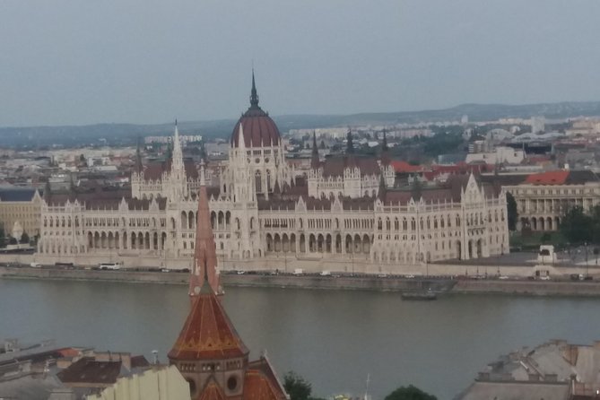 All day city tour in Budapest - District VII brings together Jewish heritage and modern nightlife