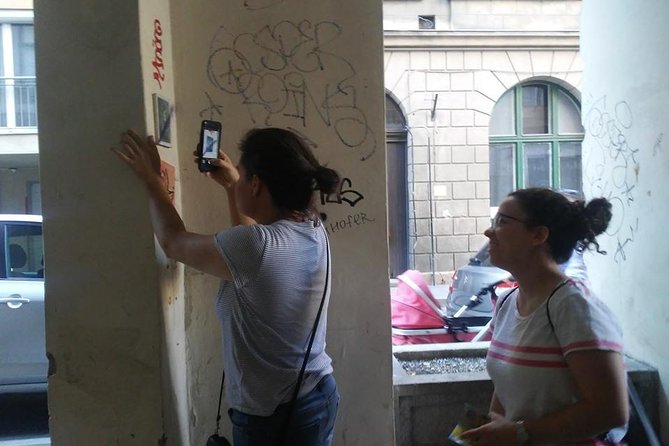 Alternative Street Art Free Walking Tour of Budapest - Practical strengths and limitations