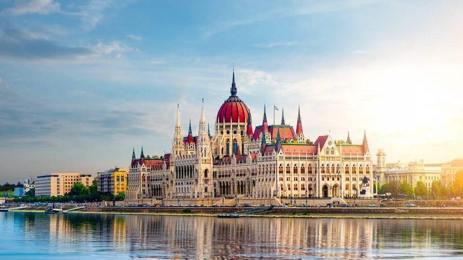 Best of Budapest: Private Walking Tour with a Local - Key points at a glance