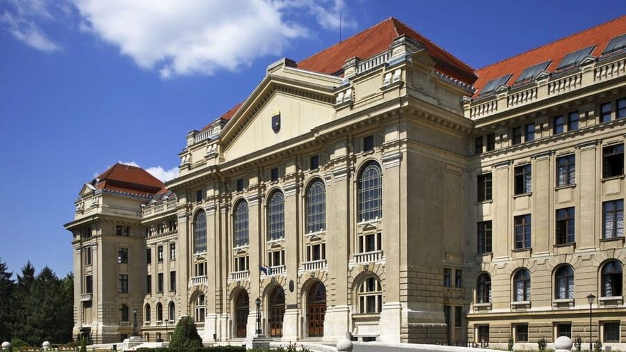 Best of Debrecen: Private Walking Tour with a Local - Why a private Debrecen walk can be useful