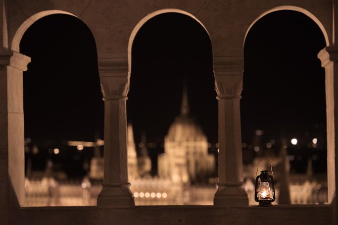 Buda Castle District Dark History, Legends and Vampire Night Tour - Why Castle Hill works after dark
