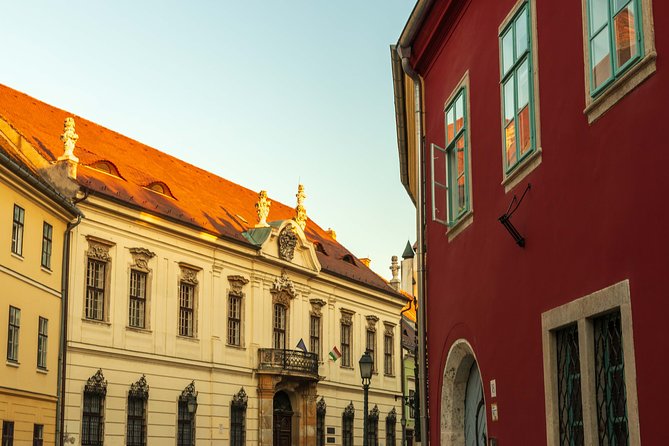 Buda Castle Quarter Walking Tour - Dísz Square and the less visible Jewish past
