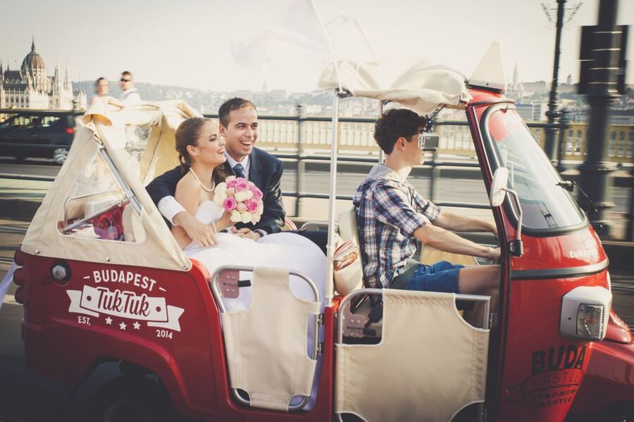 Budapest: 2-Hour Private TukTuk Tour - Photo stops and a route shaped around you