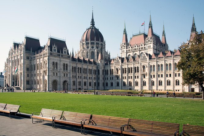 Budapest 3-Hour City Tour - Heroes’ Square and Budapest’s national story