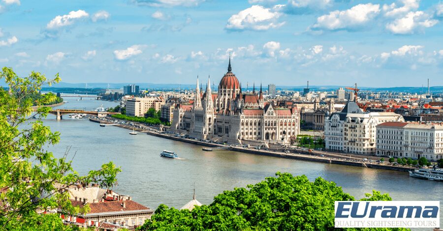 Budapest: 3-hour City Tour with Castle Walk + 1-hour Cruise - Why this four-hour format works in Budapest