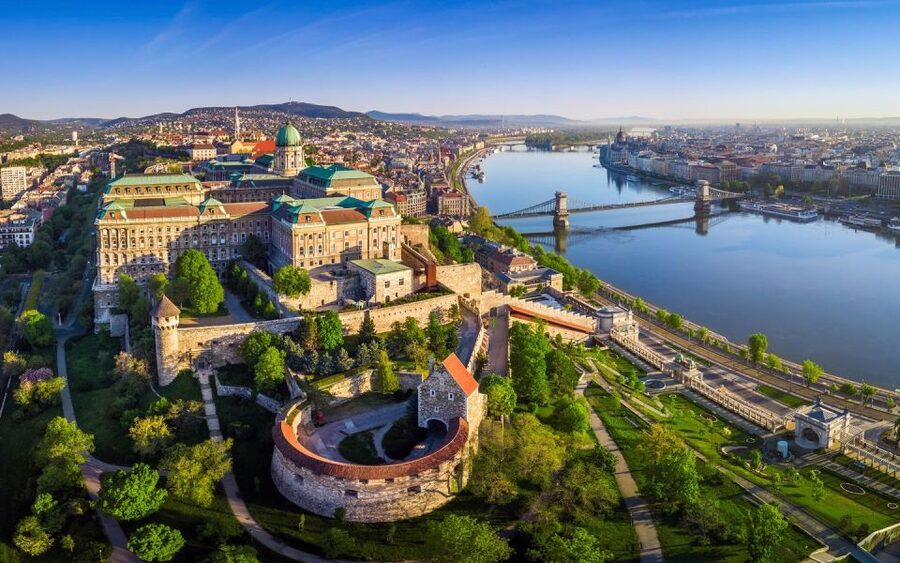 Budapest: 3-hour City Tour with Castle Walk + 1-hour Cruise - Castle Hill: the tour’s best walking section