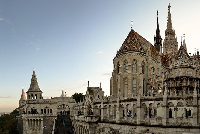 Budapest: 3-Hour Live-guided Bus Tour and 1-hour River Cruise - The guides are the heart of the bus tour