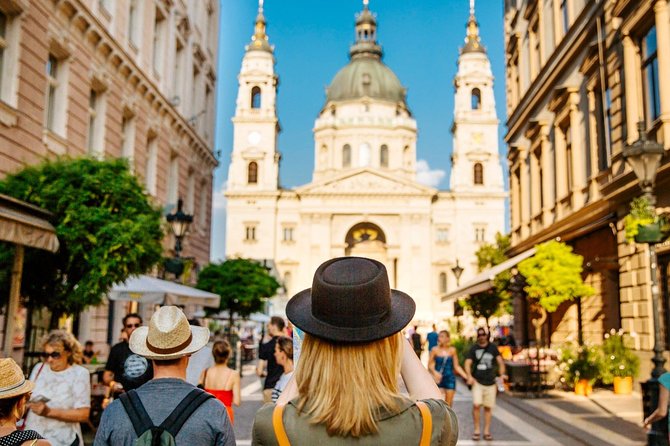 Budapest: 3-Hour Live-guided Bus Tour and 1-hour River Cruise - The one-hour Danube cruise