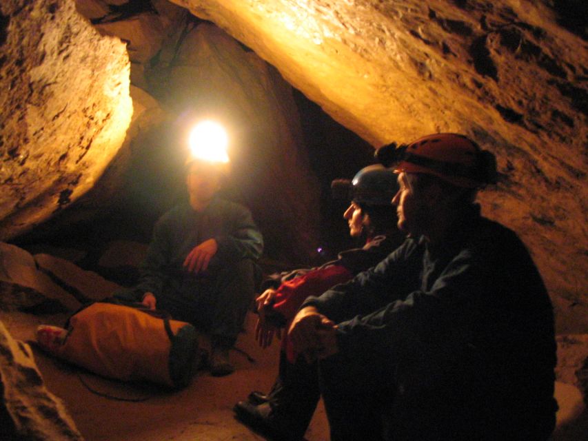 Budapest: Adventure Caving Tour with Guide - Why the small group matters