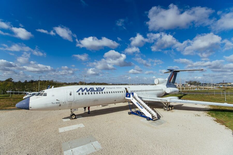 Budapest: Aeropark Admission Ticket - The optional pilot-led visit