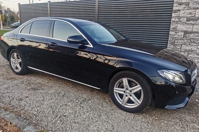 Budapest Airport transfer - Hotel and apartment pickups at the entrance