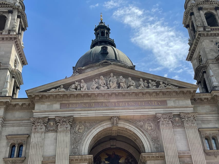 Budapest: Assist the Authorities Outdoor Escape Room Game - Daylight, weather, and the practical side