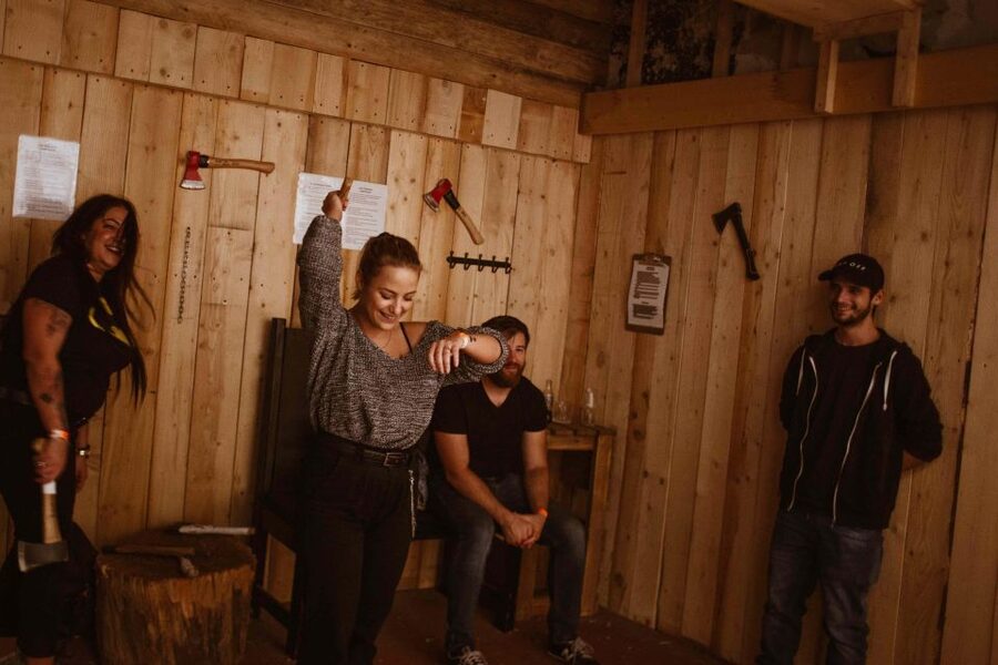 Budapest: Axe Throwing Experience - Key points at a glance