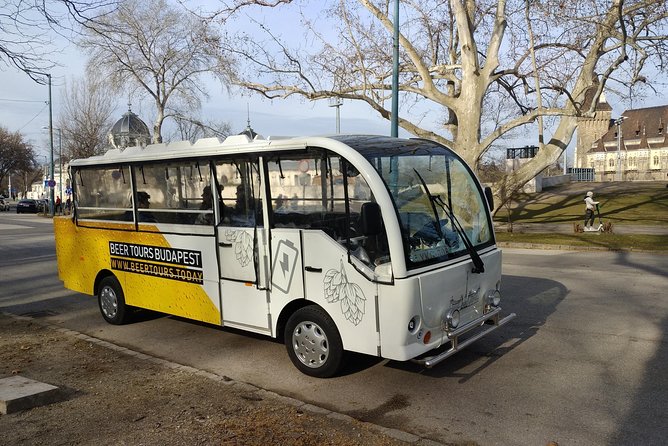 Budapest BeerBus Tour 60 Minutes Private Experience - Heroes’ Square and City Park