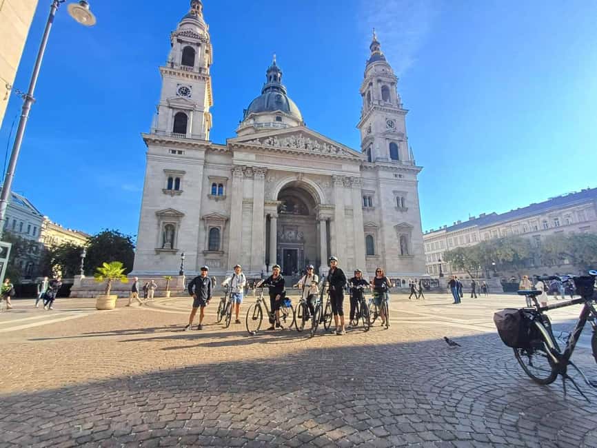 Budapest Bike Tour with a Hungarian Goulash - The goulash stop is more than a token snack
