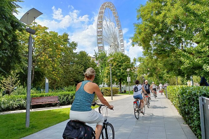 Budapest Bike Tour with Hungarian Goulash - Elizabeth Square and the first look at city life