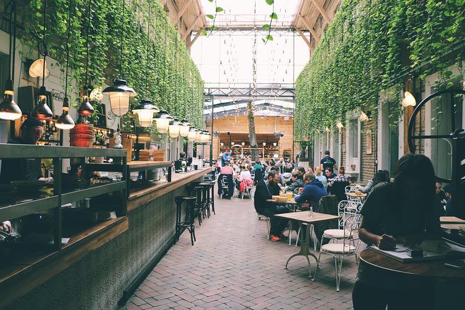 Budapest: Book A Local Host - What happens before the two-hour walk