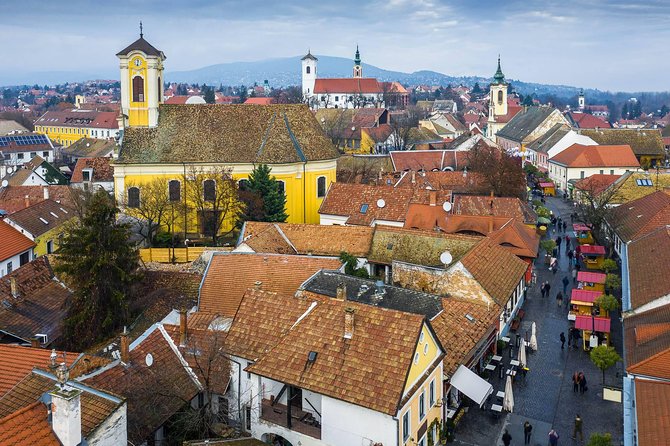 Budapest-Bratislava One-Way Sightseeing Transfer - Who gets the best value from $314.16?
