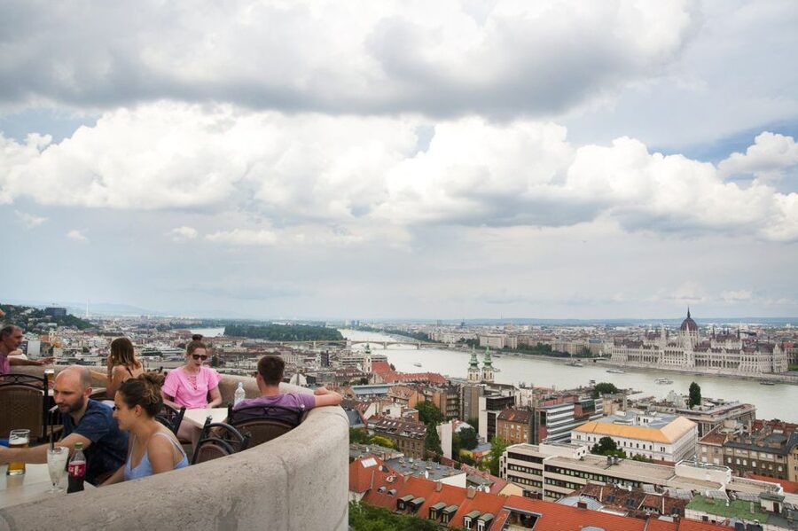 Budapest: Buda Castle Walking Tour in German - Starting at Holy Trinity Square and Matthias Church