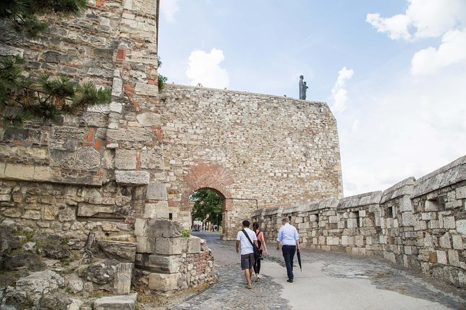 Budapest Castle Walk - Castle Garden and the Danube-side Várkert Bazaar