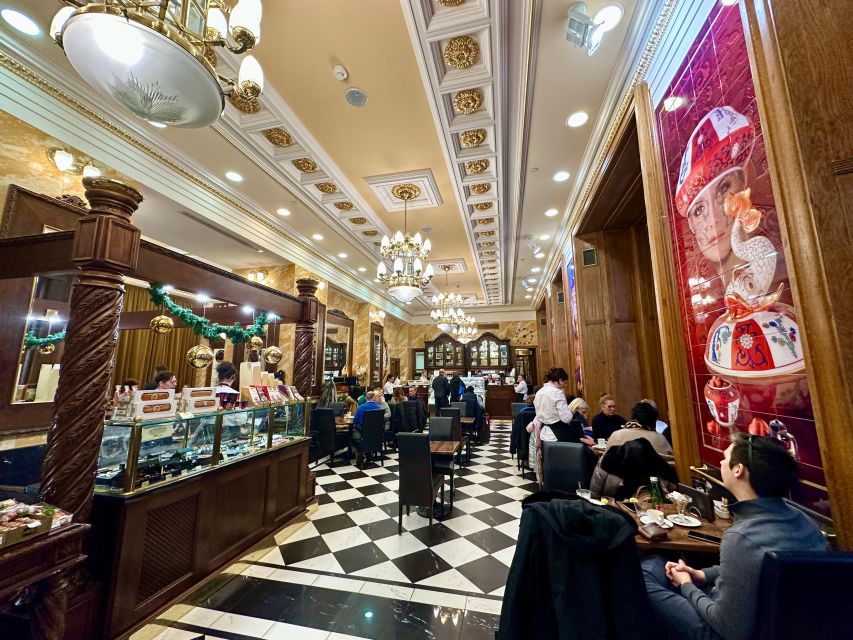 Budapest: Christmas Market Guided Walking Tour with Tastings - Who will enjoy this Budapest Christmas walk?