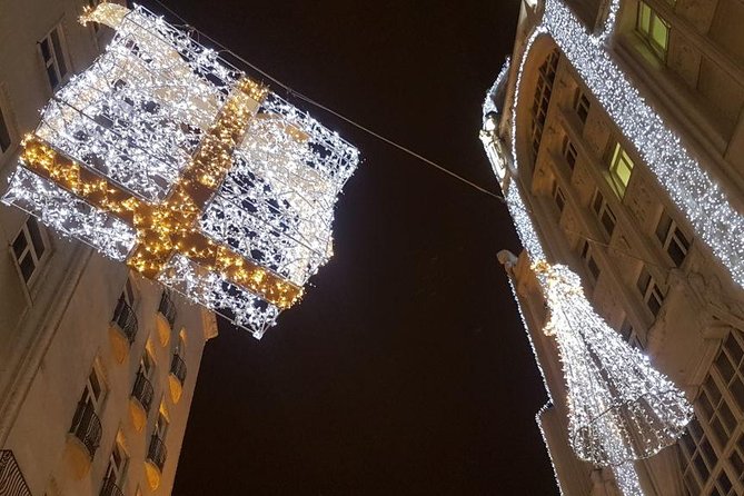 Budapest Christmas Market Tour with Basilica visit & Chimney cake - Why the small group matters