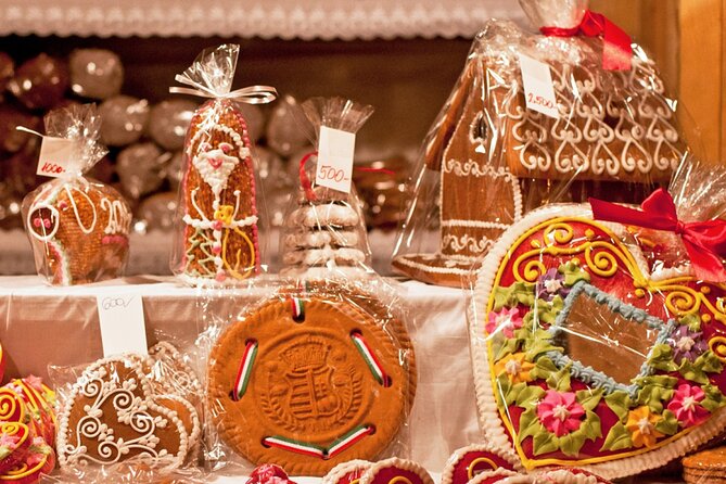 Budapest Christmas Market Tour with Basilica visit & Chimney cake - Inside St. Stephen’s Basilica