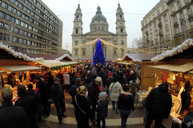 Budapest Christmas Walking Tour & Entry to St Stephen's Basilica - Vaci Street and Budapest’s Christmas market