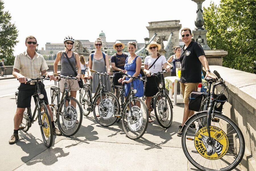 Budapest: City Bike Tour with Coffee Stop - Why a bicycle works so well in Budapest