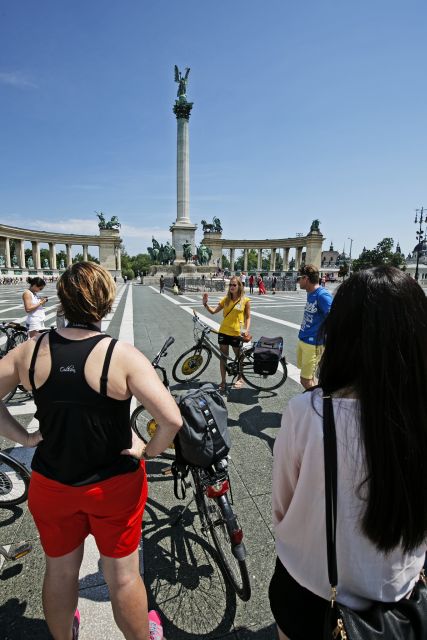 Budapest: City Bike Tour with Coffee Stop - Crossing Margit Bridge into Buda