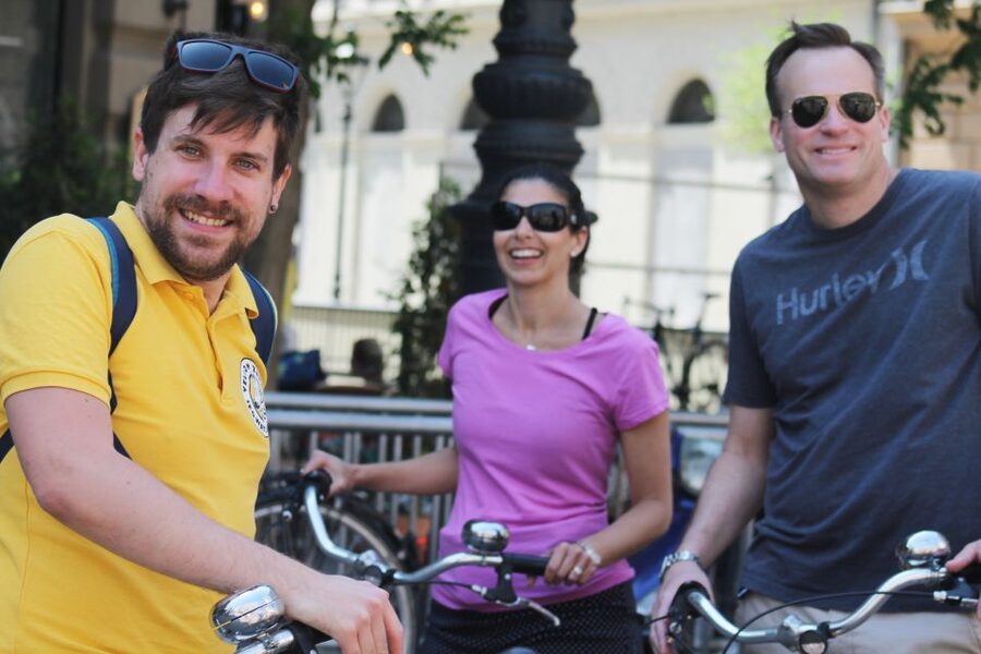 Budapest: City Bike Tour with Coffee Stop - Returning over Liberty Bridge to the Great Market Hall