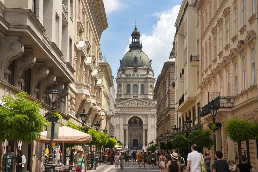 Budapest: City Center Walking Tour - The Duna Corso and Budapest’s best open view