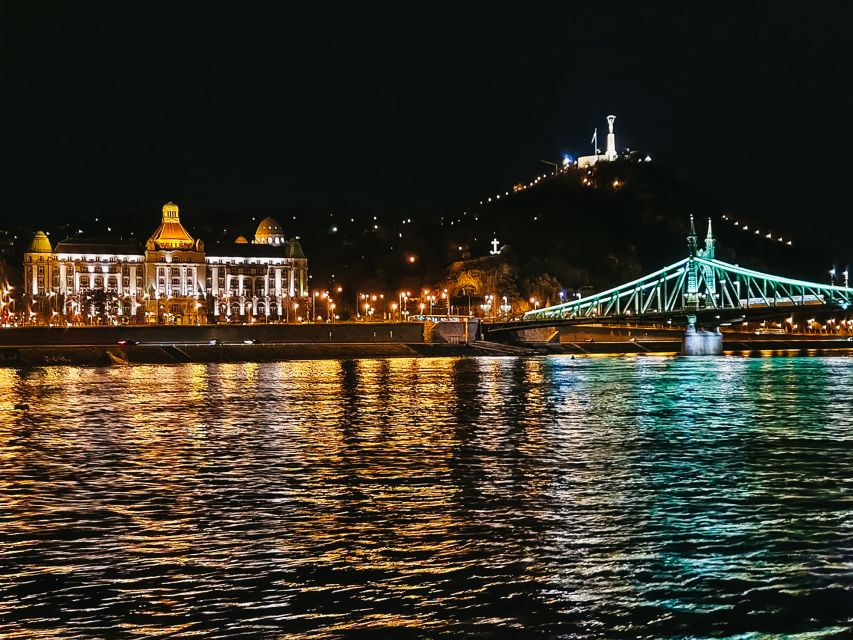 Budapest: City Highlights Cruise with Welcome Drink - Practical details before you book