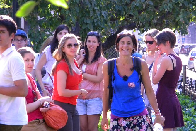 Budapest City Landmarks Walking Tour in 2 Hours - The Danube promenade and Budapest’s best city views