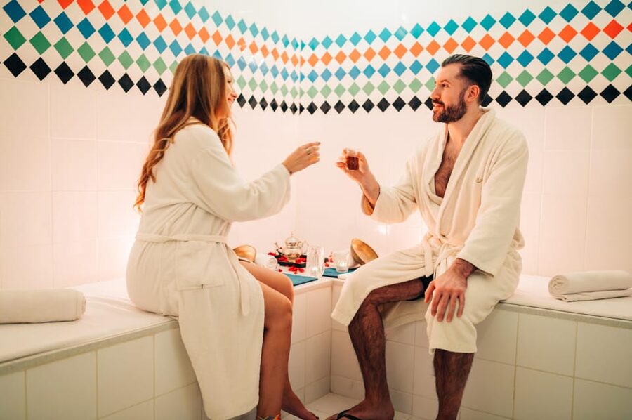 Budapest: Couple Holistic Swedish Massage with Jacuzzi Time - Should you book the Mandala couples massage?