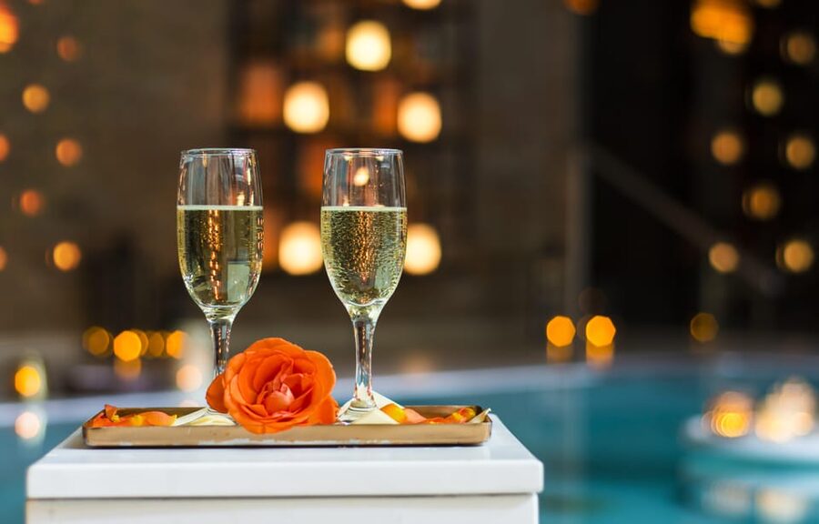 Budapest: Couple Holistic Swedish Massage with Jacuzzi Time - Is the $330 price good value for two?