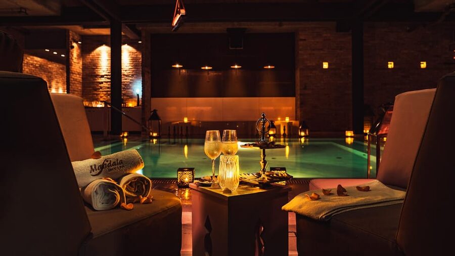 Budapest: Couple Holistic Swedish Massage with Jacuzzi Time - Booking flexibility and timing