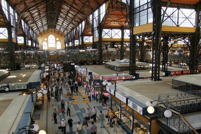Budapest Culinary & Wine Walk - A short look at the National Museum district
