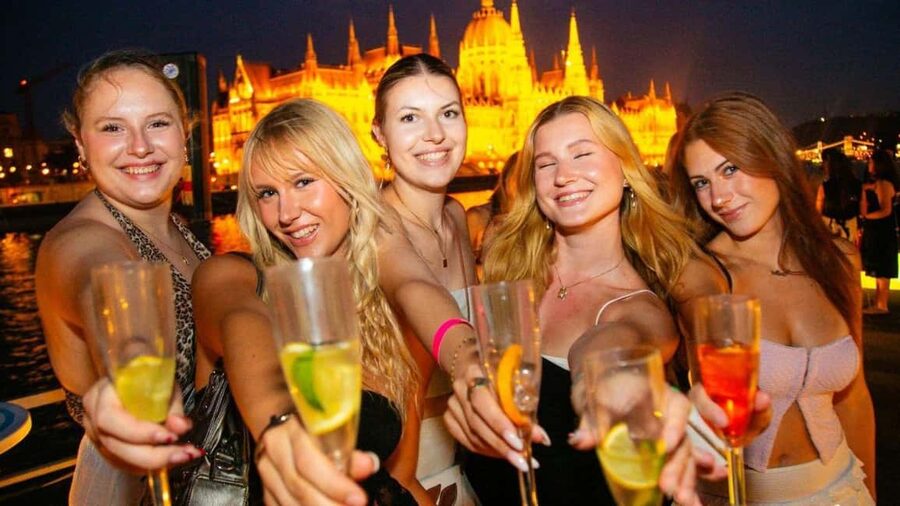 Budapest: Danube Beat Party Cruise with Drink Packages - The Danube route, from Parliament to the southern bridges
