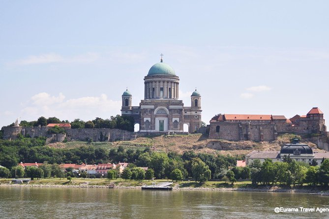 Budapest Danube Bend Full Day Tour with Lunch - The seasonal boat ride back to Budapest
