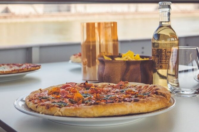 Budapest Danube Pizza Cruise with Welcome Drink - Who will enjoy this cruise most?