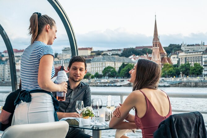 Budapest Danube River Candlelit Dinner Cruise with Live Music - Live music from dinner background to singalong