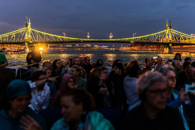 Budapest Danube River Sightseeing Night Cruise with Drink - Choosing the right seat and time
