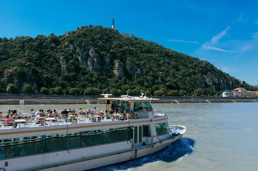 Budapest: Day or Night River Cruise on Panoramic Boat - Why Budapest looks best from the river