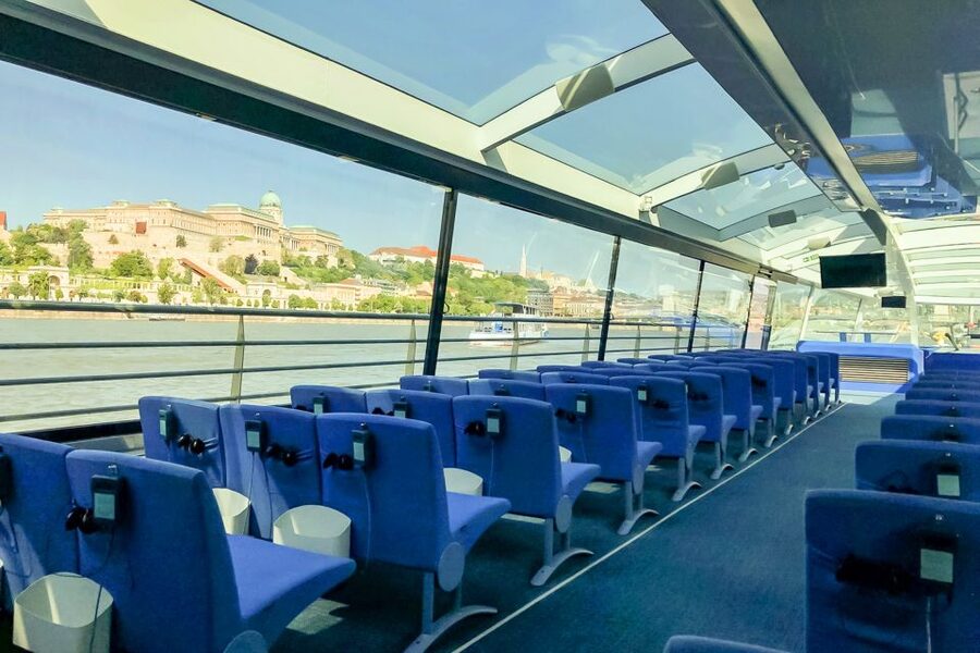Budapest: Daytime Sightseeing Boat Cruise - Buda Castle and the Hillside View