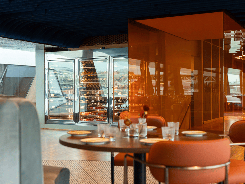 Budapest: Dinner Cruise with Live Music and Unlimited Drinks - Key points to know before booking